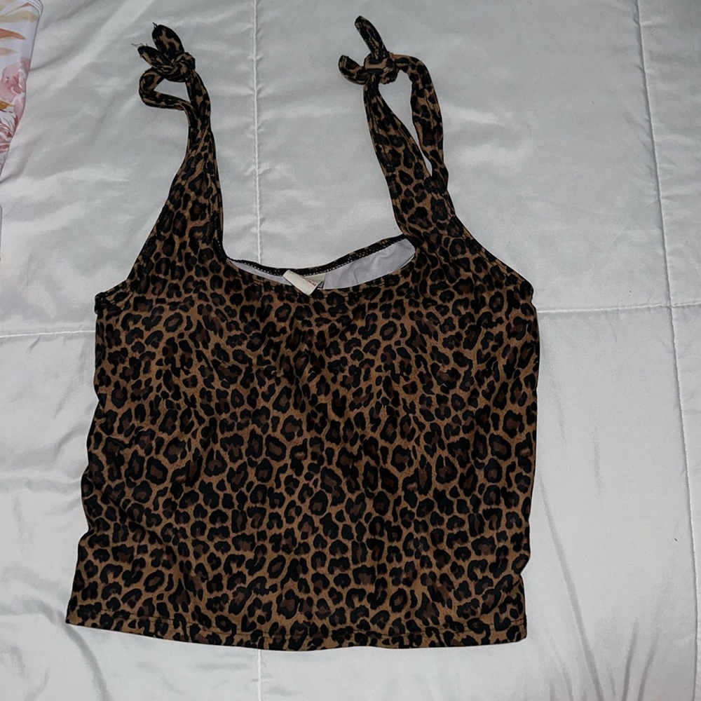 Kortni Jeane tie tank